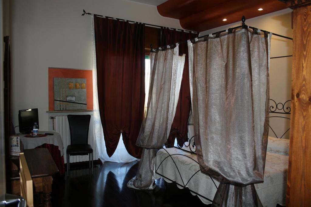 Bed and Breakfast La Boheme à Vérone Chambre photo